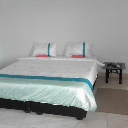 Millenium Guest House Рунду Екстер'єр фото