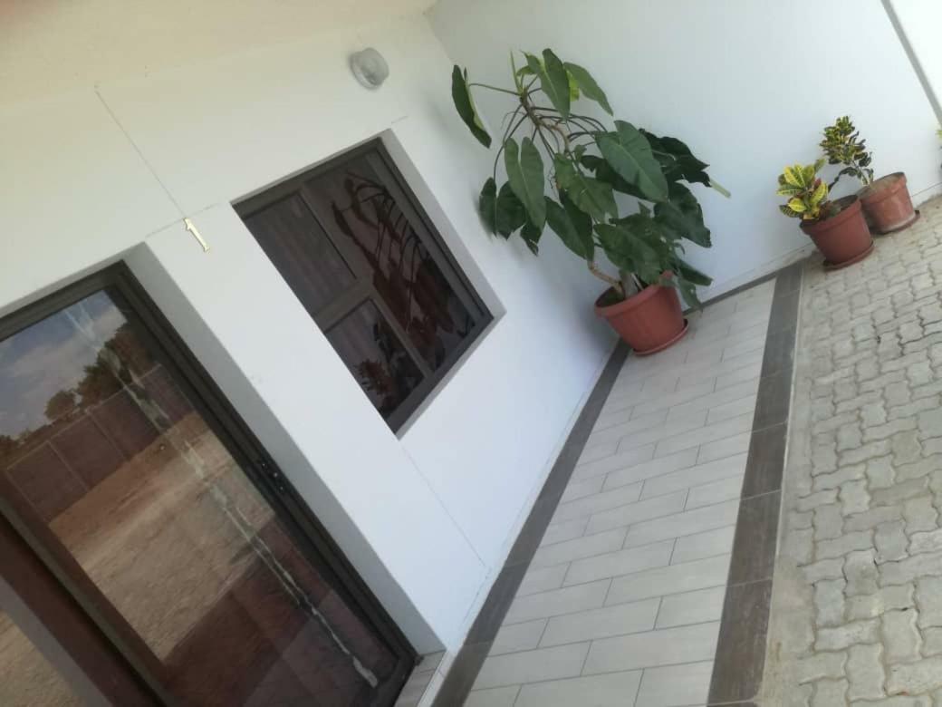 Millenium Guest House Рунду Екстер'єр фото