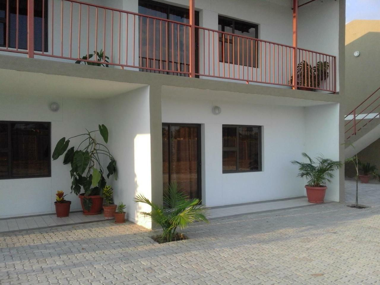 Millenium Guest House Рунду Екстер'єр фото