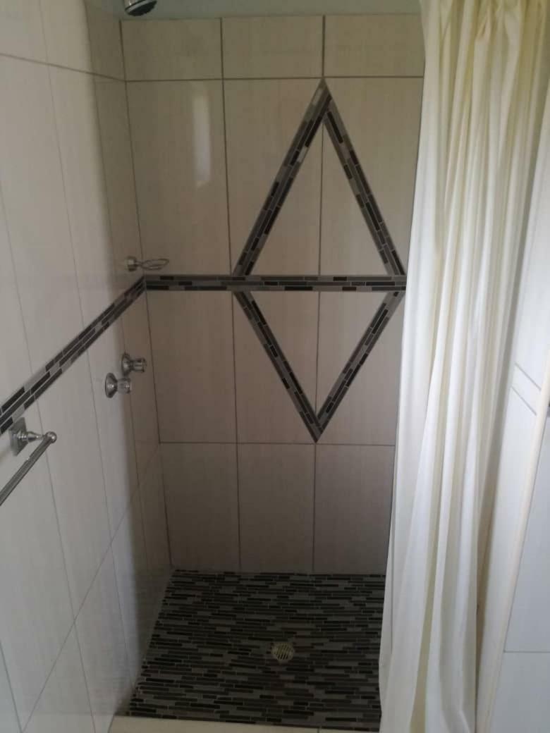 Millenium Guest House Рунду Екстер'єр фото