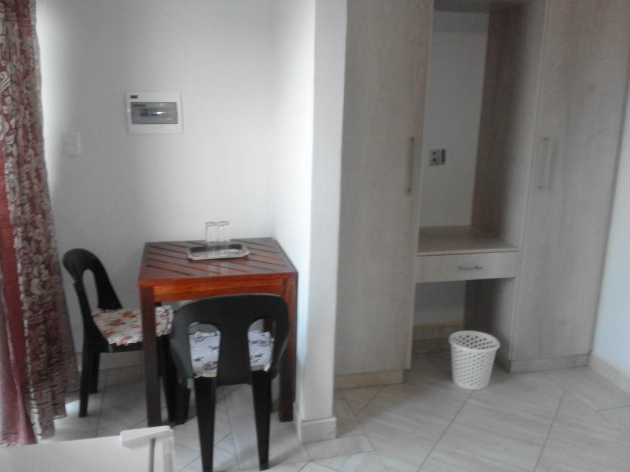 Millenium Guest House Рунду Екстер'єр фото