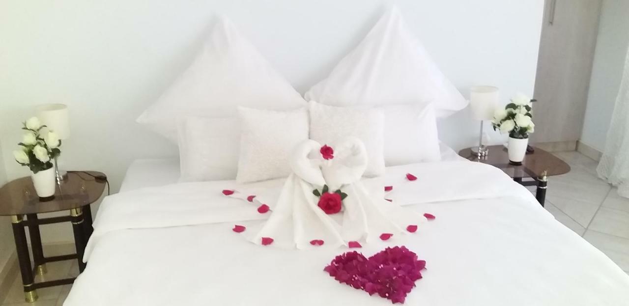 Millenium Guest House Рунду Екстер'єр фото